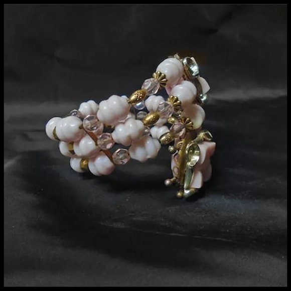 50s Style Pale Pink Beaded Retro Blush Wrap Cuff Bracelet - Picture 2 of 9